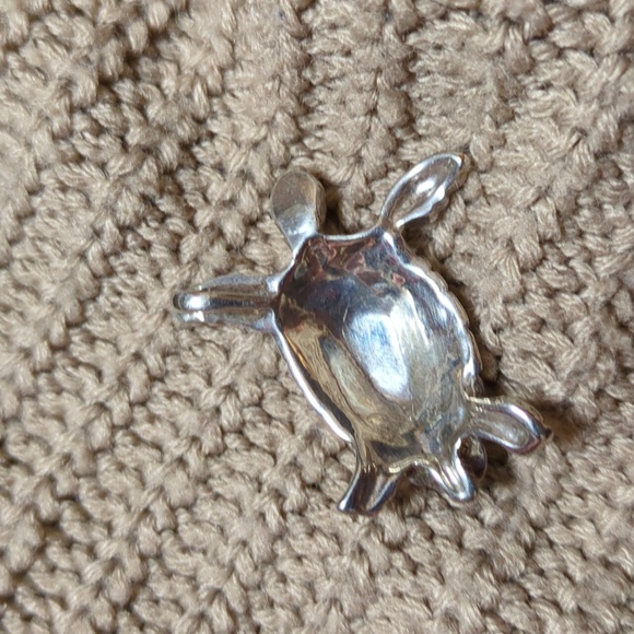 Sterling silver and Kona wood sea turtle charm with  925 silver chain. - Picture 2 of 6